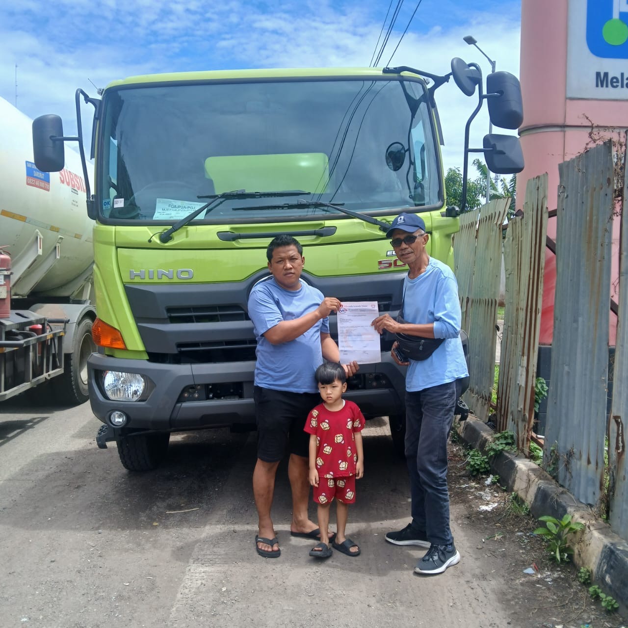 Dealer Hino Tangerang – Solusi Terbaik untuk Kebutuhan Truk dan Bus Hino Anda